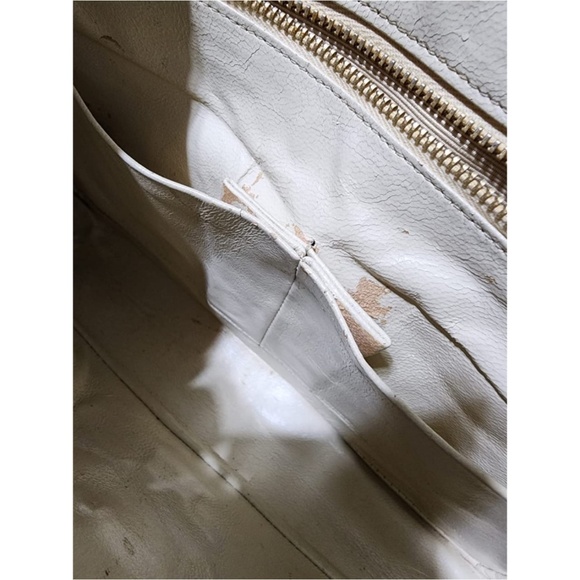 Authentic Chanel Classica Timeless Matelassè Flap Shoulder Bag Cream - Picture 15 of 16